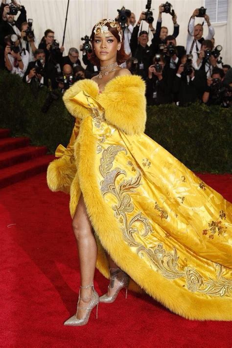 Rihanna epic dress